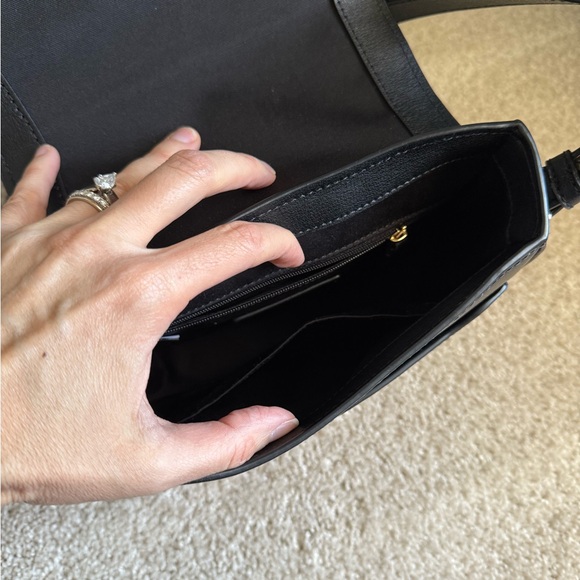 Marc Jacobs black crossbody bag. Only worn once. 
Perfect condition. - Picture 2 of 8